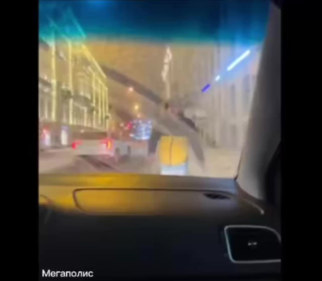 В Пушкине задержан водитель за опасный дрифт и нетрезвый пешеход попал в полицию