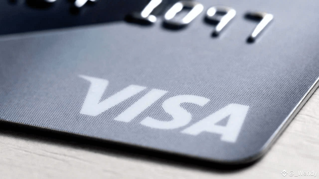 Компания Visa добавила поддержку трех стейблкоинов и двух блокчейнов Платежная система добавила поддержку стейблкоинов PYUSD и USDG, а также блокчейнов Stellar и Avalanche. В партнерстве с Paxos компания интегрировала эти активы, привязанные к доллару США, а также впервые подключила еврообеспеченный стейблкоин EURC от Circle. Теперь пилотные партнеры Visa могут проводить расчеты в долларовых стейблкоинах и EURC. Это дополняет существующую инфраструктуру, поддерживающую операции в 25+ фиатных валютах. В общем, сеть Visa теперь поддерживает 4 стейблкоина: USDC, USDG, PYUSD и EURC, а также 4 блокчейна — Ethereum, Solana, Avalanche и Stellar.