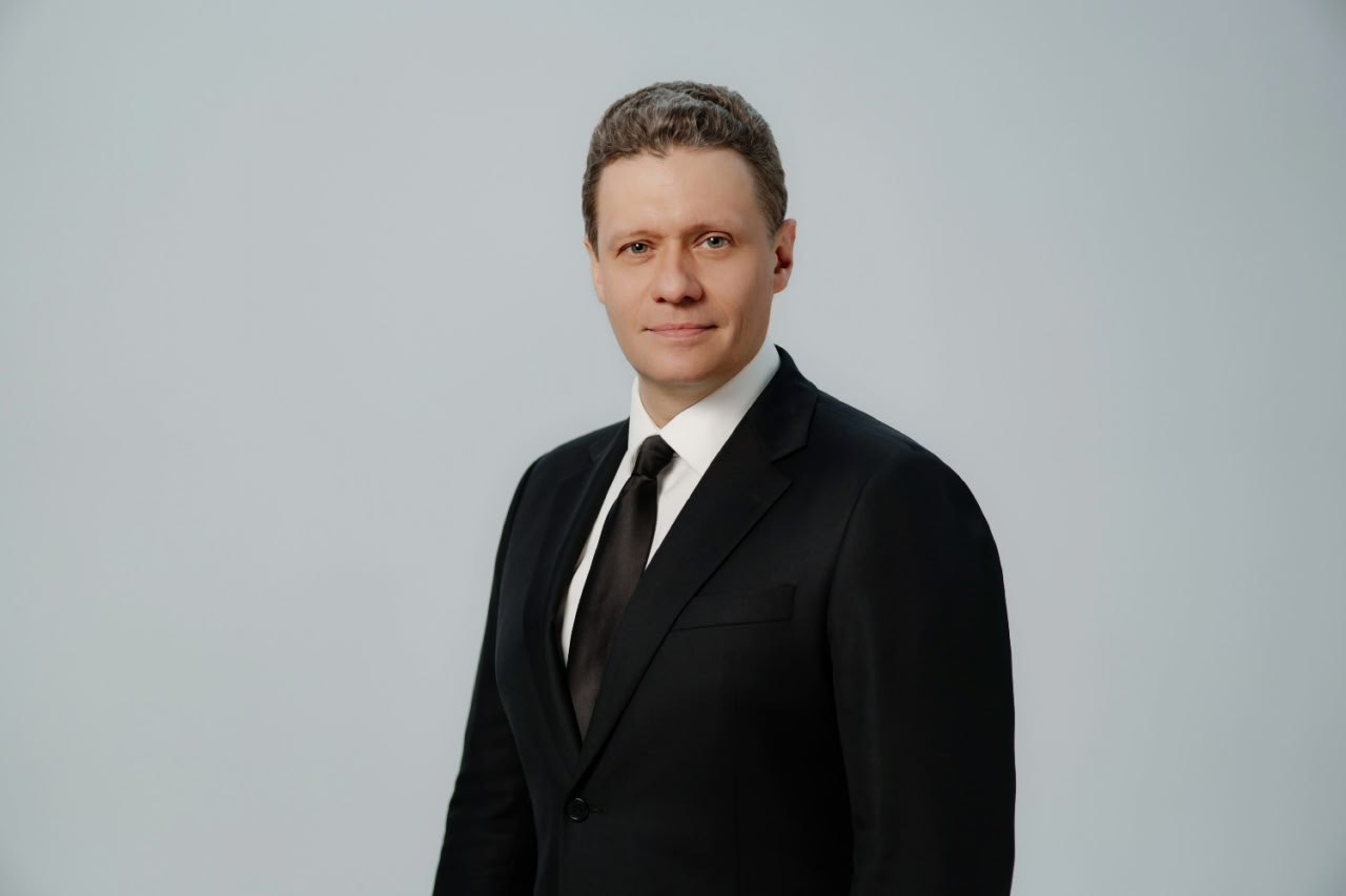 Губернатор поздравил работников энергетического комплекса с профессиональным праздником Глава региона Георгий Филимонов поздравил земляков с Днем энергетика От вашей слаженной и ответственной работы напрямую зависит комфорт в домах вологжан стабильная деятельность промышленных предприятий больниц и школ Ваш труд требует высокого профессионализма особой выдержки и преданности делу сказал губернатор Георгий Филимонов пожелал энергетикам крепкого здоровья благополучия неиссякаемой энергии безаварийной работы и успешной реализации всех намеченных планов на благо Вологодчины и России Правительство Вологодской области Telegram MAX