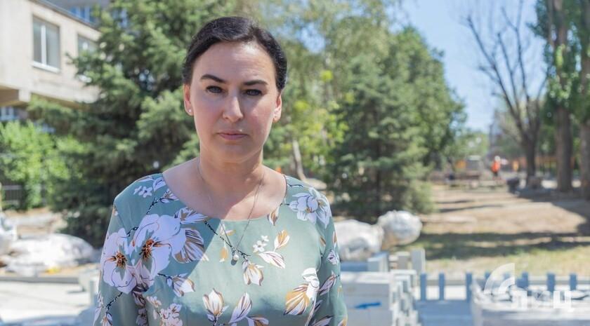 Специалисты начнут реконструкцию парка «Дружба», расположенного в восточной части Луганска, 11 июля. Об этом ЛИЦ сообщила временно исполняющая полномочия главы городского округа Луганска Яна Пащенко. «В парке „Дружба“ в пятницу приступают к работам», — сказала она. В парке появятся современная детская площадка, пешеходные дорожки, зона для занятия спортом и скейт-парк.