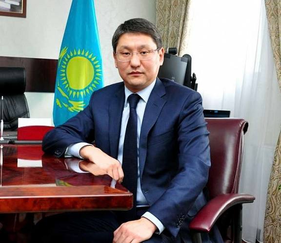 Генпрокуратура сообщает: 3 июля был задержан Талгат Татубаев — бывший руководитель Национального бюро по противодействию коррупции. Его подозревают в совершении пыток. Сейчас проводится досудебное расследование, детали которого не раскрываются.