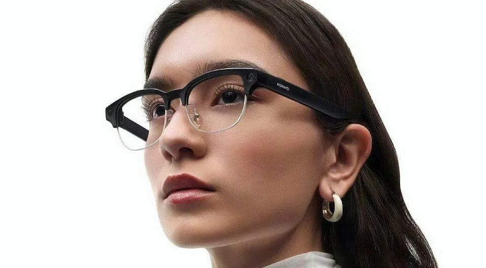 CHIP новости Стильные очки на лето с ИИ вышли HUAWEI AI Glasses с титановым шарниром и камерами Новинка делает ставку на голосовое управление лёгкий корпус и интеграцию с экосистемой гаджетов HUAWEI Подробнее здесь Подписывайтесь на Chip Мы в MAX