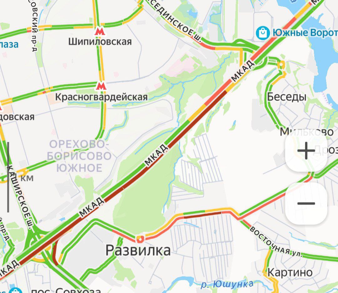 Массовое ДТП произошло на МКАД в районе Бесединского шоссе Столкнулись 2 грузовых и 5 легковых авто Никто не пострадал движение затруднено перекрыто 5 полос Подпишись на Агентство Москва Мы в МАХ