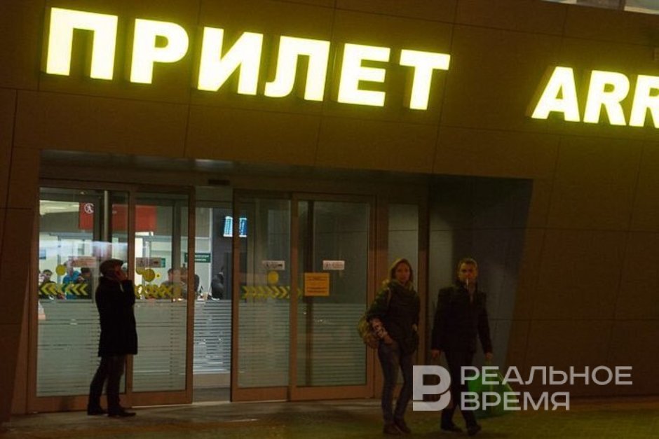 Таможня Казани выявила более тысячи нарушений за прошедший год Чаще всего пассажиры пытались провезти больше алкоголя и табака чем разрешено и скрывали наличные деньги также были случаи провоза оружия rv shorts