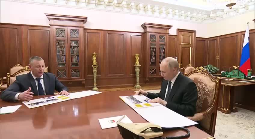 Путин обсудил с Евраевым развитие Ярославской области и поддержку участников СВО