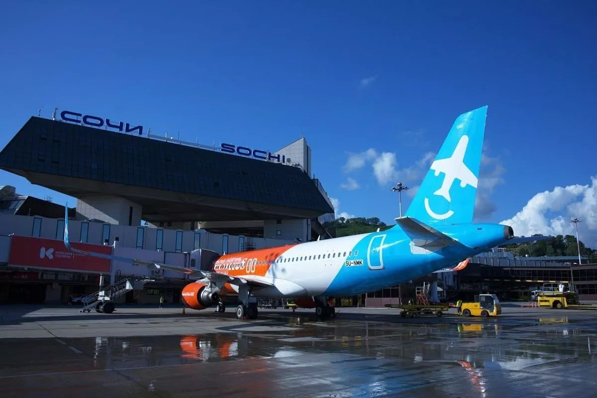 Nesma Airlines запустила чартерные рейсы из Сочи в Хургаду. Чартерные рейсы будут выполняться в партнерстве с туроператором Anex tour один раз в неделю – по вторникам. На маршруте будет работать самолет А-320, вместимостью 179 пассажиров. Уже сегодня на берег Красного моря из Сочи отправилось 169 туристов. Кубанские Новости