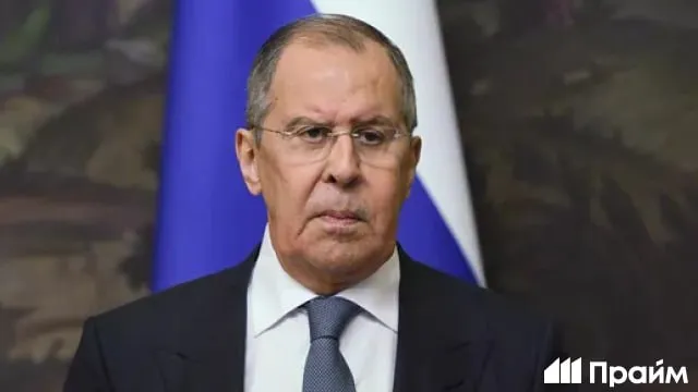 Лавров прокомментировал слухи об отказе Индии от нефти из России Глава МИД заявил что Индия сама решает у кого и в каких объемах покупать энергоресурсы Так он ответил на сообщения о том что отдельные индийские заказчики якобы отказывались принимать танкеры с российской нефтью По словам Лаврова такие слухи появлялись но позиция Нью Дели остается прежней решения о закупках Индия принимает самостоятельно Индия твердо и неоднократно заявляла что будет сама определять в каких объемах и у кого закупать энергоресурсы сказал Лавров Подписывайтесь на ПРАЙМ в Макс