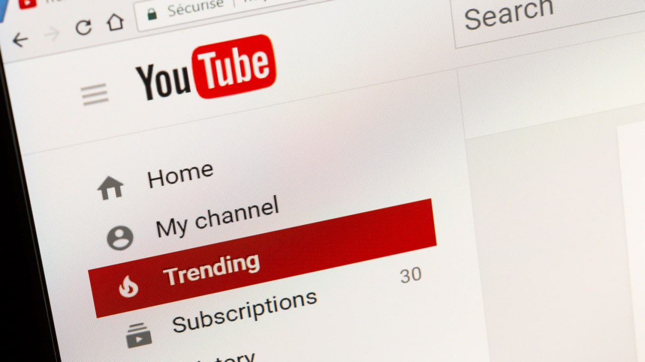YouTube не нужны больше «тренды» C 25 июля на платформе исчезнет одноимённый раздел — его заменит «Обзор» с подборками по темам, Shorts и локальными трендами. Алгоритмы станут учитывать интересы пользователей, а популярные видео будут распределены по категориям. rozetked.me/news/40312