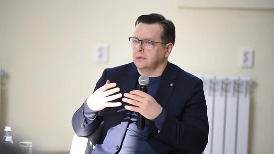 Врио советника губернатора Курской области стал член общественной палаты Врио советника губернатора Курской области на общественных началах назначен Александр Терновцов. Как сообщил врио губернатора Александр Хинштейн на оперативном совещании, с такой инициативой вышли представители НКО. Фото: Общественная палата Курской области Подписывайтесь на «Ъ-Черноземье»