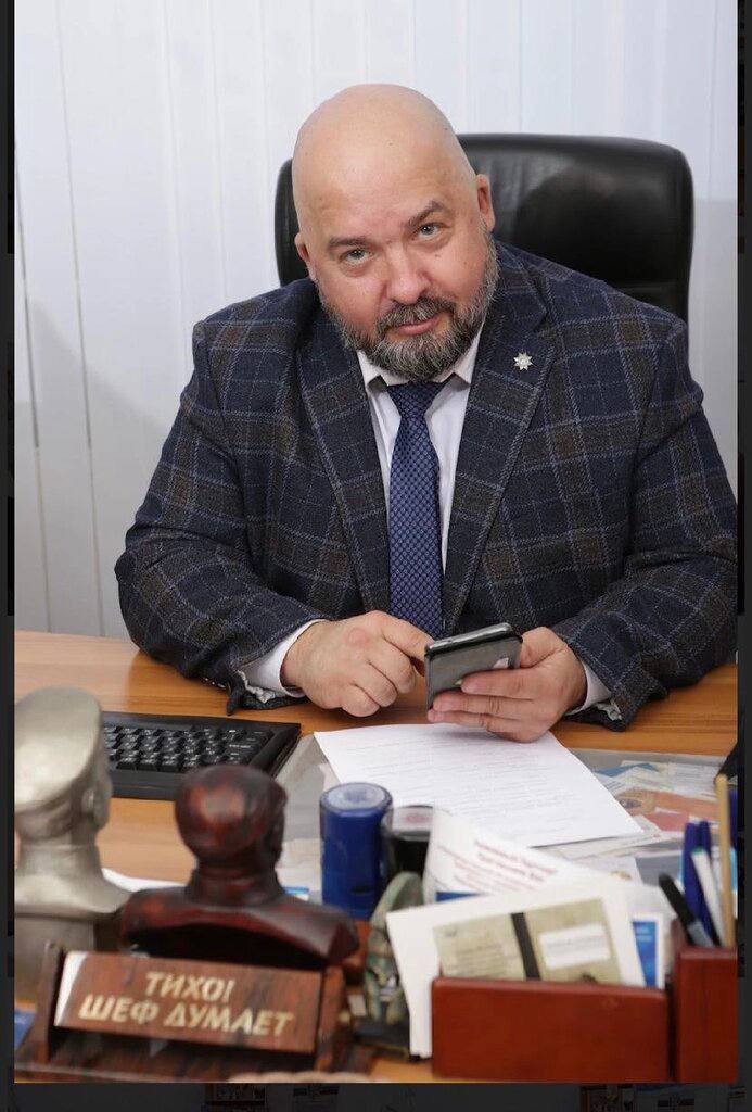 Глава объединения частных детективов арестован по делу о госизмене в Петербурге В Петербурге задержан и отправлен под стражу президент некоммерческого партнерства Международное объединение частных детективов Андрей Матушкин Он проходит фигурантом уголовного дела о государственной измене ст 275 УК РФ В сентябре детектив был арестован на два месяца и сейчас находится в одном из петербургских СИЗО Следствие полагает что господин Матушкин мог заниматься сбором сведений составляющих государственную тайну и передавать их за границу Помимо этого его подозревают в сотрудничестве с иностранной разведкой и содействии в реализации ее задач на территории РФ Речь идет о контактах с представителями стран Балтии