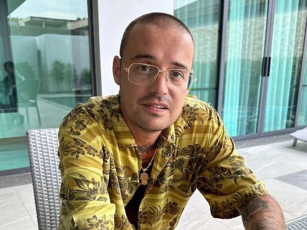 Прокурор запросил для Гуфа два года условно В Наро Фоминском городском суде прошли прения по уголовному делу Гуфа и его знакомого Геворка Саруханяна Разбирательства из за инцидента в банном комплексе в Апрелевке продолжаются с октября 2024 го Гособвинение попросило переквалифицировать статью с грабежа на самоуправство с применением насилия Также прокурор запросил для обвиняемых наказание в виде двух лет условно Сообщается что Гуф находится под подпиской о невыезде электронный браслет с него снят Заседания по делу проходят в закрытом режиме