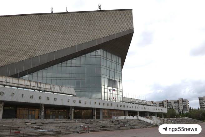 СКК Блинова откроется уже в сентябре, после завершения реконструкции, сообщил   пресс-атташе «Авангарда» Никита Бахуров.    По его словам, в ближайшее время клуб планирует показать, как проходит ремонт.   В обновленном СКК будут проводить матчи волейбольной команды «Омичка» и клуба ВХЛ «Омские крылья».   ‍  — если ждете открытия обновленного СКК  ⏹