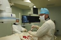 Рязанские врачи впервые провели операцию на сердце по установке стента в шунт при остром инфаркте миокарда  У пациента с инфарктом «закрылся» один из шунтов, установленных в сердце ранее. Кровоснабжение сердца прекратилось на две трети. Риск смертельного исхода при операции был крайне высоким, но другого выхода не было. Проходимость «закрытого» шунта восстановили, удалив из него тромб и поставив стент. Ранее такие операции не проводились ни в одной клинике региона. Пациент выписан, в практике рязанских врачей появилась ещё одна уникальная технология.