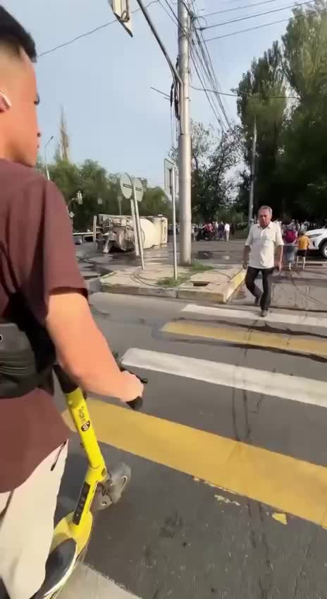 ДТП с бетономешалкой на Южной магистрали: пострадали водитель и пассажир автомобиля «Киа»