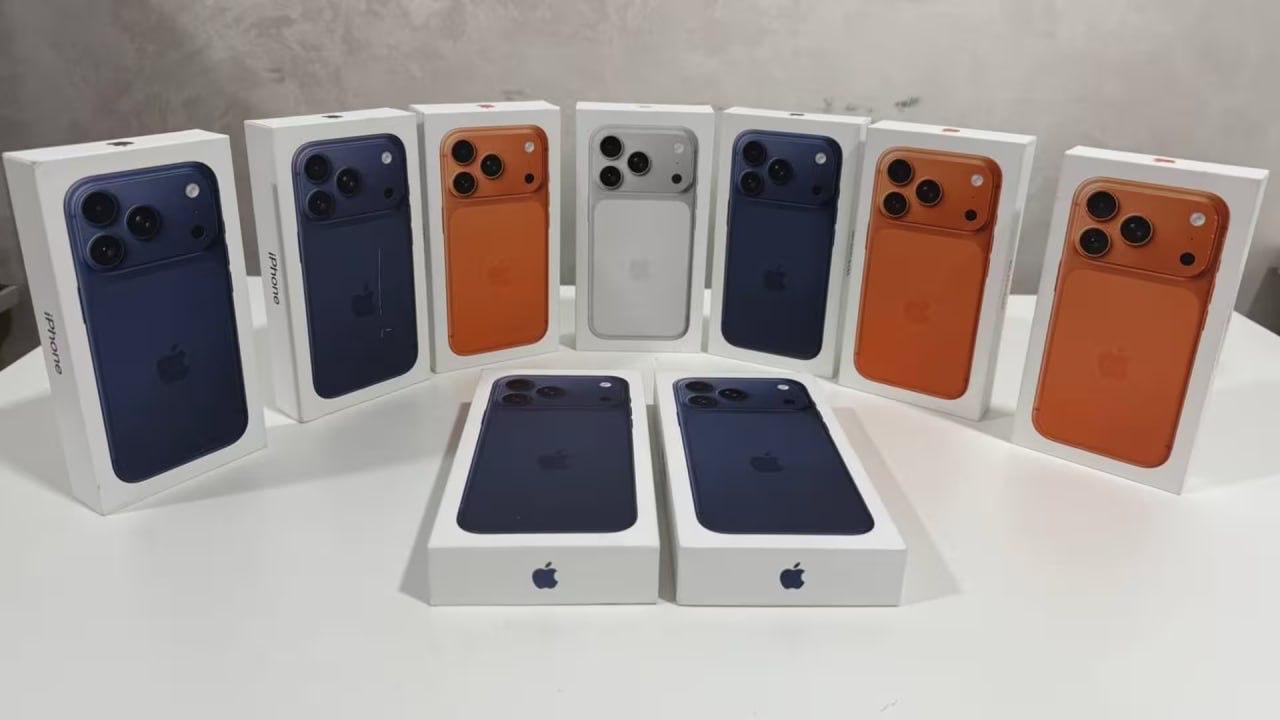 В аэропорту Ташкента пресекли попытку незаконного ввоза iPhone 17 Pro Max Сотрудники отдела по борьбе с контрабандой Специализированного таможенного комплекса Ташкент АЭРО в международном аэропорту столицы пресекли попытку незаконного ввоза телефонов В ходе проверки был остановлен пассажир прибывший рейсом из Дохи и следовавший через зелёный коридор зоны таможенного контроля При досмотре его багажа были обнаружены 9 телефонов iPhone 17 Pro Max не задекларированные в пассажирской таможенной декларации Их предварительная стоимость составила 230 млн сумов Все товары изъяты в качестве вещественных доказательств и помещены на временное хранение По данному факту в отношении гражданина оформлены документы ведётся дознание Остерегайтесь фейков Это единственный официальный канал NovostiUZ Подпишитесь чтобы получать достоверные новости и актуальные курсы валют Вы с Telegram Premium Поддержите нас одним нажатием Ссылка на пост telegram me NovostiUZ 58454
