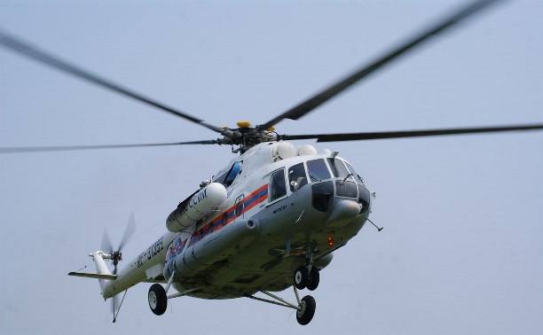 На Итурупе жёстко сел вертолёт МЧС России 29 августа вертолёт Ми 8 выполнявший рейс с вулканологами совершил аварийную посадку в районе вулкана Кудрявый По предварительным данным машина завалилась на бок Погибших нет однако есть пострадавшие Вертолёт восстановлению не подлежит Обстоятельства происшествия уточняются на месте работают экстренные службы Источник ЧП ДТП Сахалин Точка отсчёта Telegram Местное Подписаться на СахПресс Прислать новость
