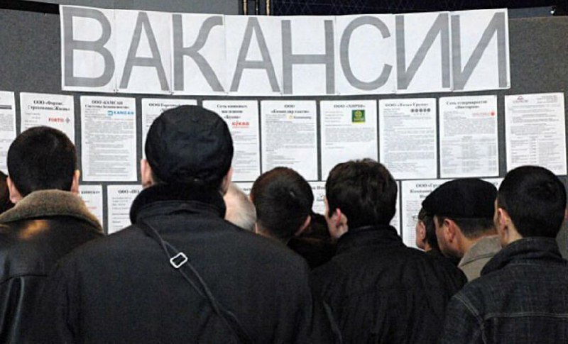 Orenday Оренбург Россию ожидает приток мигрантов из Непала Вьетнама и Бангладеш В России ожидается поток мигрантов из Непала Вьетнама и Бангладеш заявил Газете Ru президент Торгово промышленной палаты ТПП РФ Сергей Катырин Для российского бизнеса это является преимуществом можно закрыть кадровый дефицит обеспечить своевременное исполнение контрактов Для самих работников это тоже возможность заработки в России в полтора раза выше чем на родине
