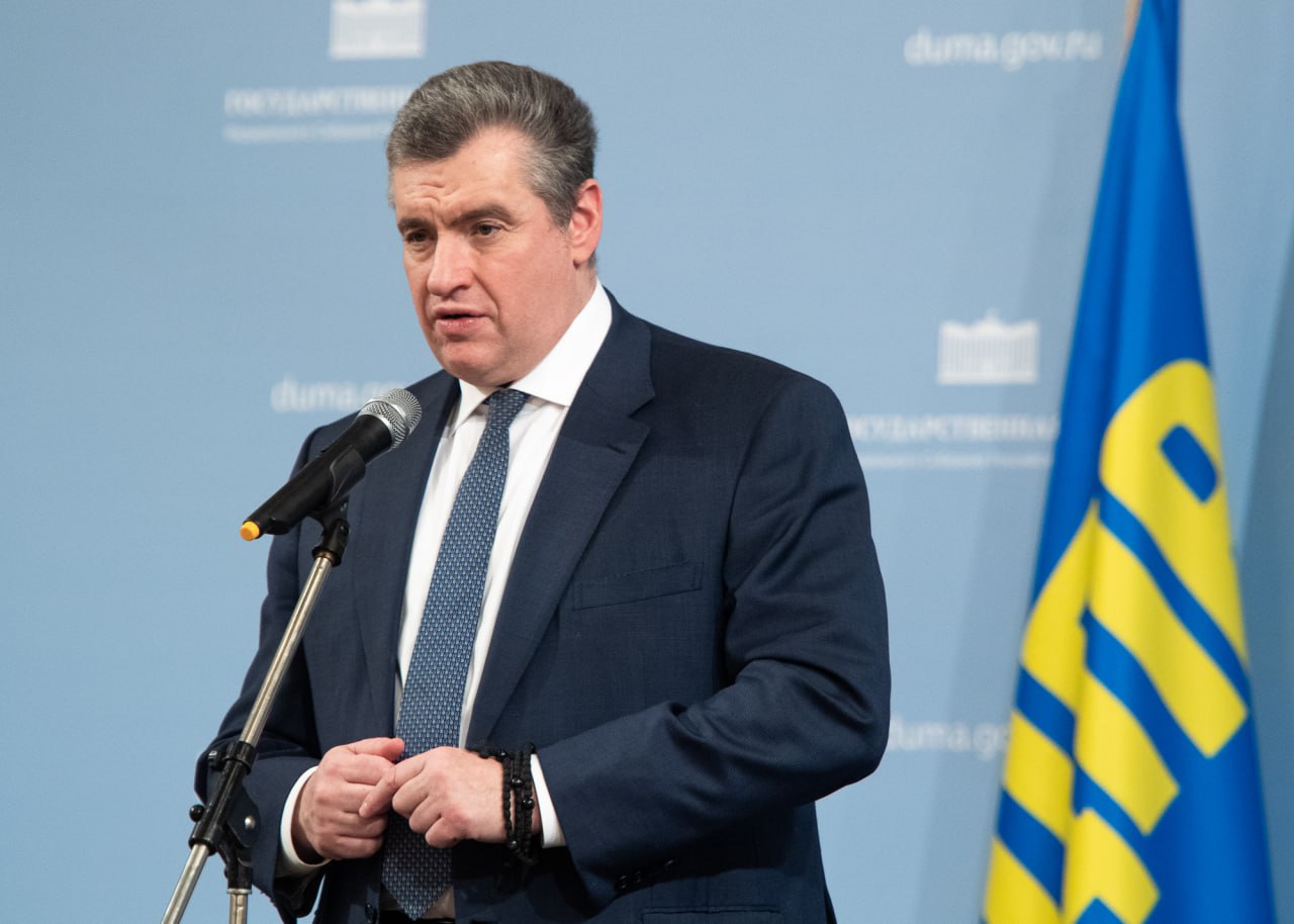 Леонид Слуцкий: ЛДПР ставит задачу закрепить за собой статус второй политической силы в стране «Ставим результаты закрепиться в том числе и на уровне муниципальных выборов, и самых масштабных, как вторая политическая партия в России. Это уже достигнутый нами результат, но он нуждается в том, чтобы на выборах нынешнего года в единый день голосования его подтвердить. Выборы — это не ради цифр, это ради людей, и именно ради них существует любая политическая партия. ЛДПР — самое яркое подтверждение. Жириновский её создавал именно для людей и предсказывал, что придёт время ЛДПР. Вот оно и пришло», — сообщил лидер партии Леонид Слуцкий. Выборный