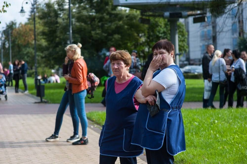 Средняя зарплата жителей Калининградской области выросла на 24% за год.  По данным сервиса hh, доход составил 56 тысяч рублей. Это на 20% меньше, чем в среднем по России.   «Несмотря на достаточно активный рост дохода жителей Калининградской области, их зарплаты всё равно остаются ниже, чем доход москвичей. Жители Москвы зарабатывают в среднем на 38 тысяч рублей больше, чем калининградцы», — говорится в исследовании.