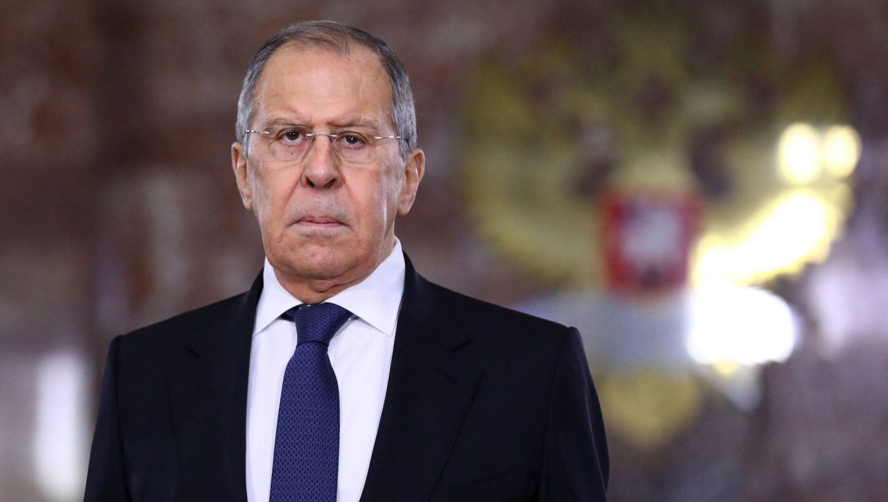 Вокруг вопроса о владении сербской нефтяной компанией NIS доля в которой принадлежит российской Газпром нефти идут переговоры сообщил глава российского МИД Сергей Лавров США выдвинули требования чтобы именно их приказы выполняло предприятие созданное на основе межправительственного соглашения между Российской Федерацией и Сербией заявил Лавров По его словам в межправительственном соглашении между РФ и Сербией говорится о невозможности никакой национализации без обоюдного согласия jkinvest news jkinvest