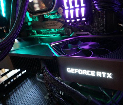 Юзеры продолжают жаловаться на неполадки с ПО NVIDIA — драйвер GeForce 576.80 решил не все проблемы 17 июня NVIDIA выпустила новый графический драйвер GeForce Game Ready 576.80 WHQL с довольно солидным списком исправлений. Он был призван устранить целый ряд разных проблем, включая различные причины появления черного экрана, вылеты игр и графические артефакты. Читать далее
