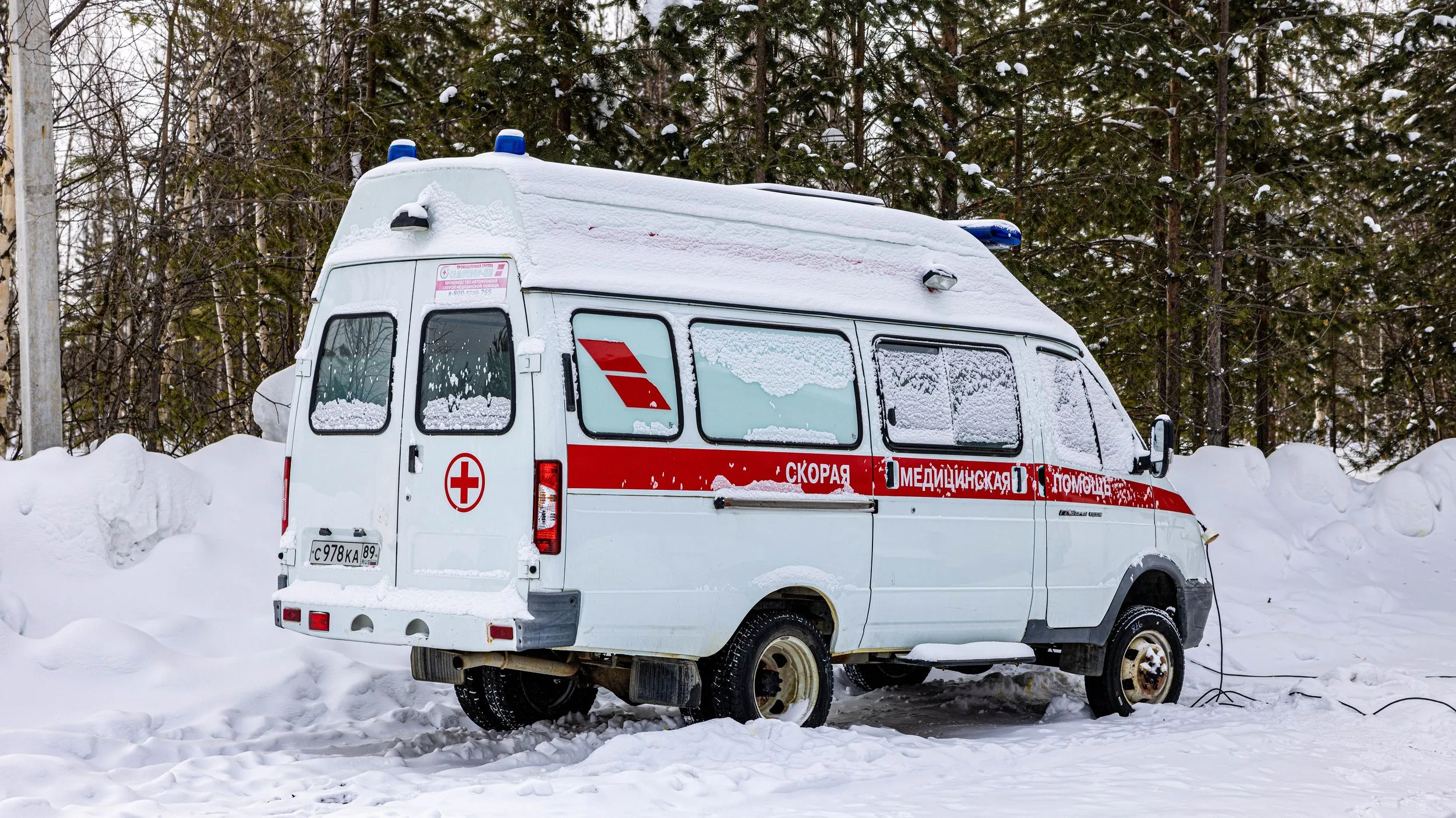 За неделю гриппом на Ямале заболели 7 непривитых жителей В округе за минувшие семь дней диагностировали 4446 случаев ОРВИ В медицинские учреждения госпитализированы 95 человек из них 79 детей Кроме того выявлено 8 случаев гриппа три из них у несовершеннолетних Семеро пациентов с данным заболеванием не были привиты Грипп А преобладает над гриппом В В Роспотребнадзоре рекомендуют при признаках простуды не заниматься самолечением а сразу же обращаться к врачу для получения квалифицированной медицинской помощи Фото Юрий Матяш Ямал Медиа Мы в МАХ