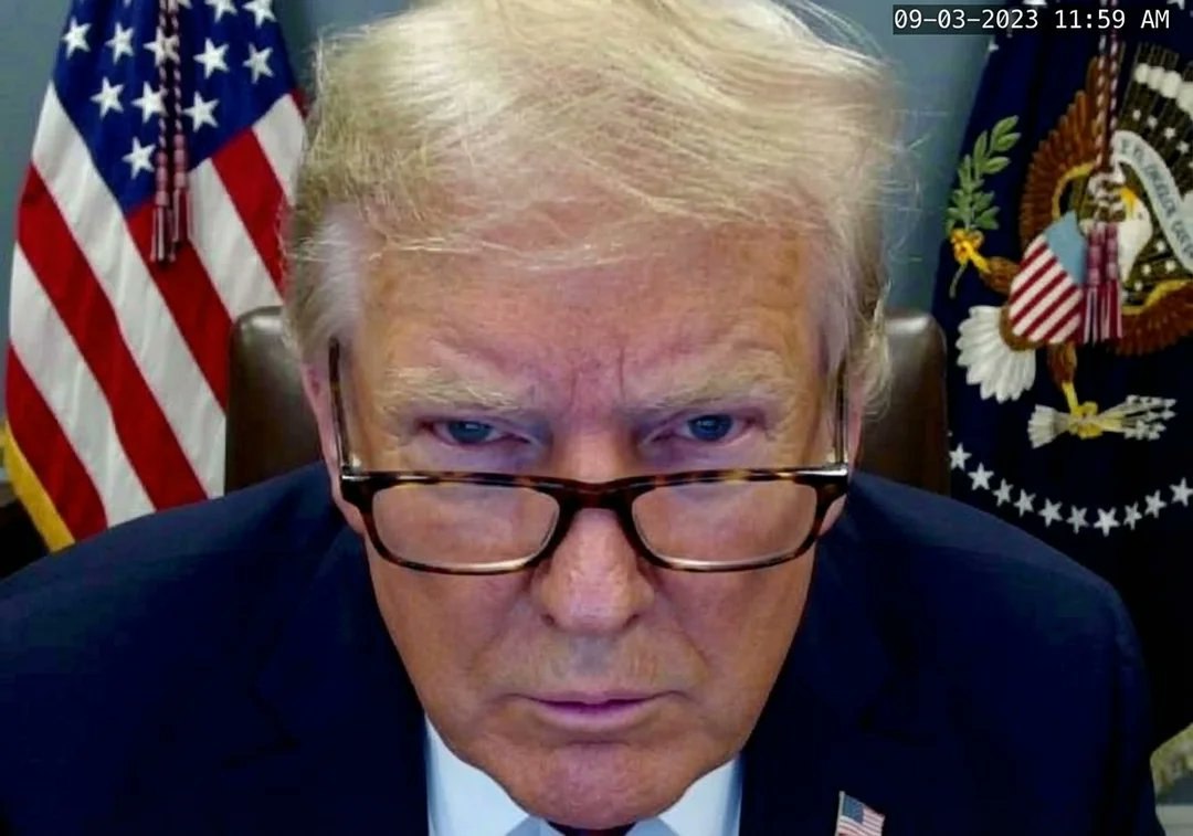 На стороннем сервисе ненадолго появилась модель Nano Banana 2 а в Gemini предварительная версия под кодовым названием Gempix 2 В соцсетях поделились первыми тестами предполагаемого нового генератора картинок от Google В утёкшей версии нет цензуры на знаменитостей героев мультфильмов и интерфейсы существующих приложений vc ru ai 2329598