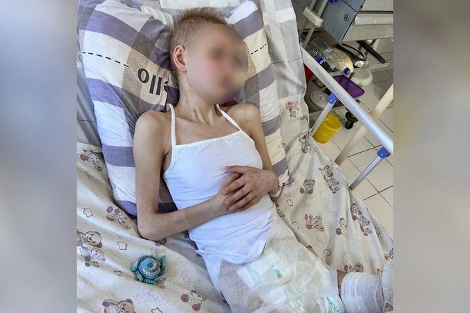 ВНИМАНИЕ!  В узбекских СМИ прошла информация, что под Ташкентом четверо местных мужчин систематически насиловали русскую 14-летнюю девочку  Публикации в ряде ташкентских масс-медиа сообщают о чудовищной истории: в городе Ангрене четверо местных нелюдей 20-24 лет, включая одного несовершеннолетнего, регулярно насиловали русскую девочку-подростка. Они издевались над жертвой, морили ее голодом и угрожали расправой.   По предварительным данным, пострадавший ребенок остался без родительского надзора и проживал с бабушкой.   Пострадавшая с тяжёлыми физическими и психологическими травмами госпитализирована. У нее диагностировали двустороннюю бронхопневмонию, анемию и белковую недостаточность. При поступлении в стационар девочка весила 28 кг. Из-за нехватки специалистов в Ангрене её перевели в ташкентскую больницу.   Следствие длится уже два с половиной месяца.  Следите за нашими новостями.     НОВОСТИ Русской общины Русская община в ВК Мы в Одноклассниках  Мы в Ютуб Мы в Дзен Община Просвещение