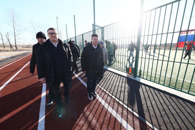 Алексей Текслер объехал с инспекцией Красноармейский округ www up74 ru articles news 167237 Губернатор оценил благоустройство в Миасском и социальные объекты муниципалитета