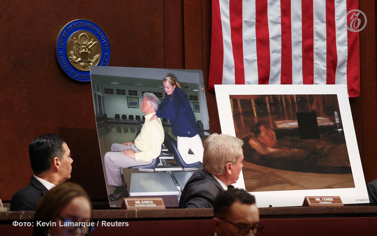 Минюст США опубликовал еще 3 млн файлов по делу Джеффри Эпштейна Сообщается что в частности были опубликованы 2 тыс видео и 180 тыс изображений По данным Минюста с учетом прошлых публикаций в общей сложности уже было опубликовано 3 5 млн документов по этому делу Заместитель генпрокурора США Тодд Бланш заявил что Минюст не мог раньше опубликовать эти файлы По его словам Минюсту нужно было изучить документы по количеству сравнимые с двумя Эйфелевыми башнями и убрать информацию которая могла нанести ущерб жертвам Члены Палаты представителей США изучают фотографии из файлов Джеффри Эпштейна Подписывайтесь на Ъ Оставляйте бусты