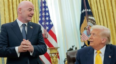 Инфантино заявил Трампу, что у США есть шансы выиграть чемпионат мира   Глава ФИФА Джанни Инфантино в беседе с президентом США Дональдом Трампом порассуждал на тему фаворитов чемпионата мира 2026 года.  Читать далее