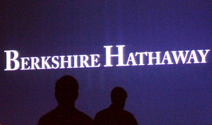 Berkshire Баффетта нарастила денежные резервы до рекордных 382 млрд Денежная подушка выросла благодаря росту прибыли от страхового андеррайтинга Операционная прибыль достигла 13 5 млрд на фоне низкой активности стихийных бедствий Berkshire Баффетт Инвестиции Экономика Финансы Акции Страхование Бизнес