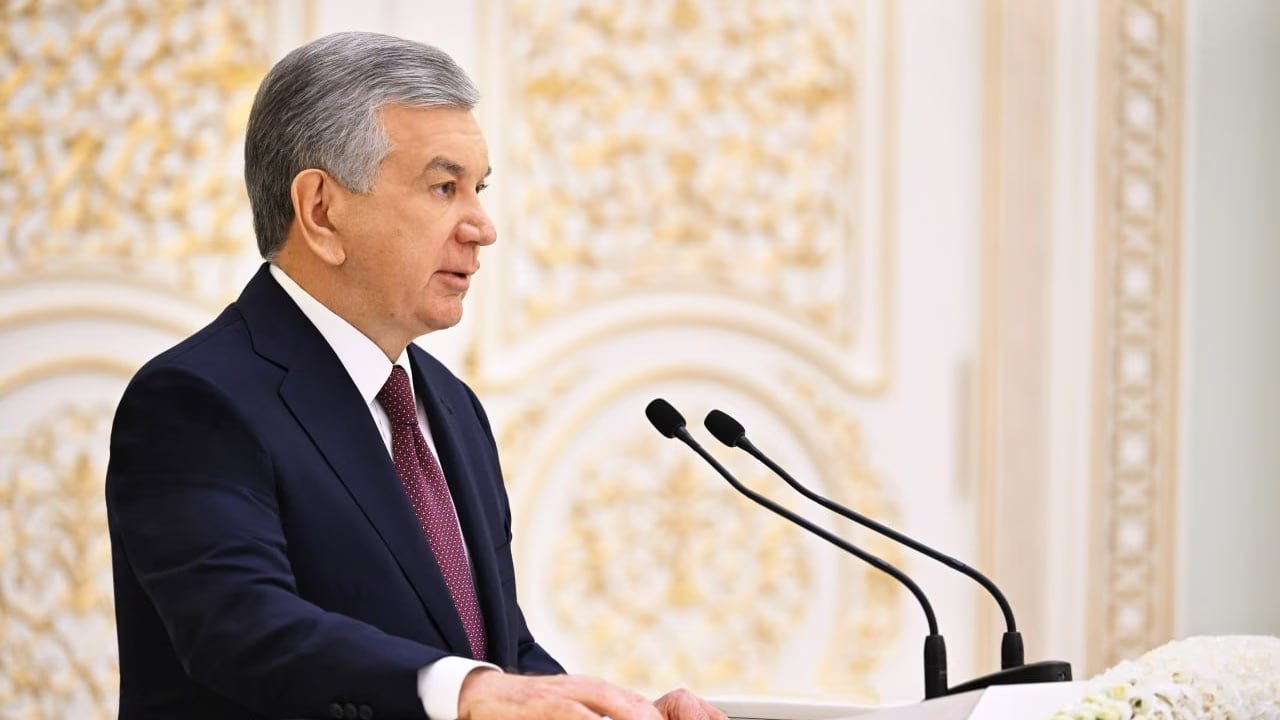 Ответ МИД ограничивается лишь официальной нотой президент о нарушении прав узбекистанцев Шавкат Мирзиёев обратил внимание на растущее общественное недовольство нарушением прав граждан во время рейдов в зарубежных странах   uznews uz ru news 106511 uznews