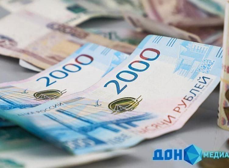 Жителям Ростовской области выплатят до 1 млн рублей за автомобили уничтоженные при вражеских атаках Владельцы поврежденных или уничтоженных в результате воздушных атак автомобилей в Ростовской области смогут получить компенсацию Максимальная сумма выплаты составляет 500 тыс рублей за поврежденное и 1 млн рублей за уничтоженное имущество Как сообщила в своем телеграм канале глава Таганрога Светлана Камбулова в ближайшие дни в городе создадут специальную комиссию которая будет принимать заявления и рассматривать документы для получения таких компенсаций 13 января Таганрог вновь подвергся воздушной атаке Правовой основой для выплат стало постановление губернатора Ростовской области Юрия Слюсаря от 30 декабря 2025 года Компенсации положены за инциденты происшедшие с 1 января 2025 года ИА ДОН 24 Отправить новость