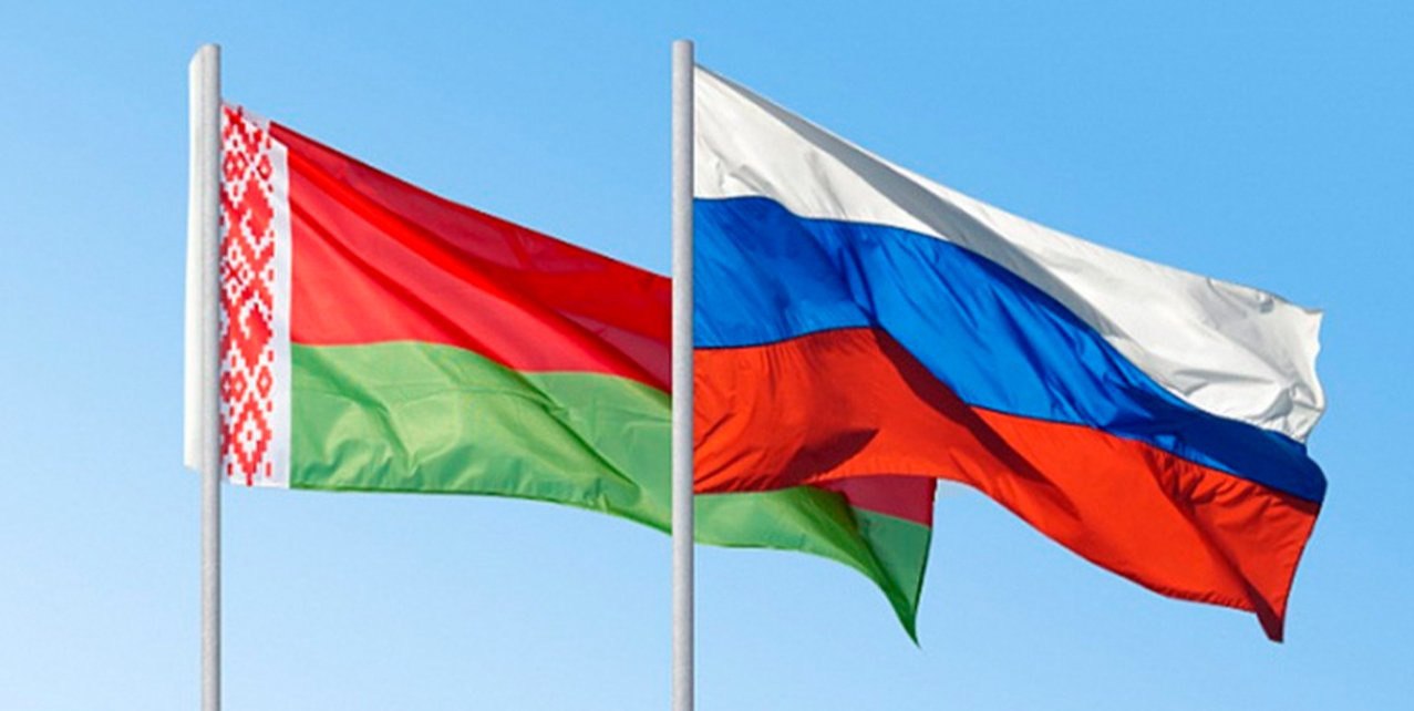Президент России Владимир Путин внес на ратификацию в Госдуму протокол о праве граждан Белоруссии избирать и быть избранными в органы местного самоуправления РФ. Документ доступен в думской электронной базе.  Предусматривается, что граждане одной договаривающейся стороны, постоянно проживающие на территории другой договаривающейся стороны, имеют право избирать и быть избранными в органы местного самоуправления на территории этой договаривающейся стороны.  Поддерживаете?  /     denazi_UA