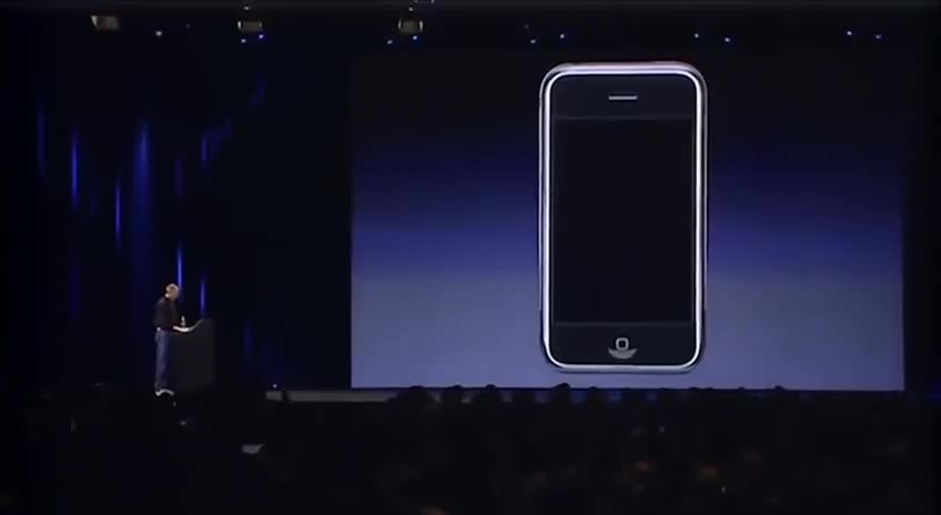 Apple представила первый iPhone, изменивший мобильную индустрию