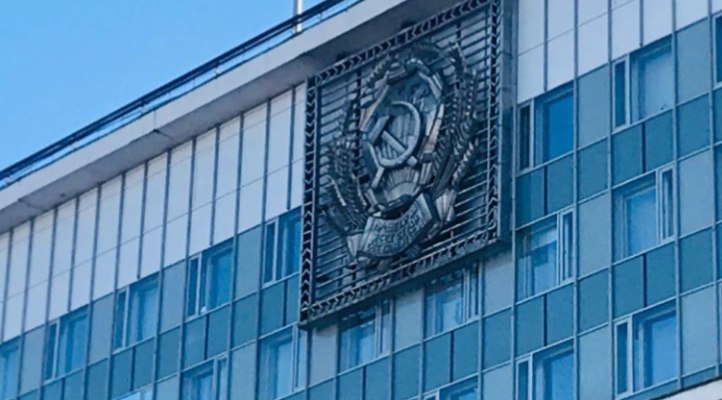 В Заксобрании Прикамья выберут первого вице спикера Депутаты Законодательного собрания Пермского края 23 октября проведут выборы первого заместителя председателя Проект постановления председатель парламента Валерий Сухих сообщили в telegram канале законодательного органа Голосование пройдет в тайном формате Должность стала вакантной после того как в сентябре этого года Вячеслав Григорьев был назначен сенатором Российской Федерации от Пермского края До этого он занимал пост первого вице спикера с 2021 года rbc perm