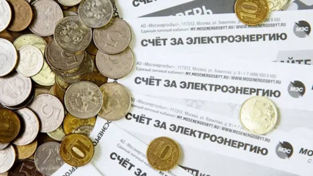 С 1 июля электроэнергия подорожает почти на 13% в России. Показатель значительно превышает ожидаемую инфляцию, пишет Российская газета.