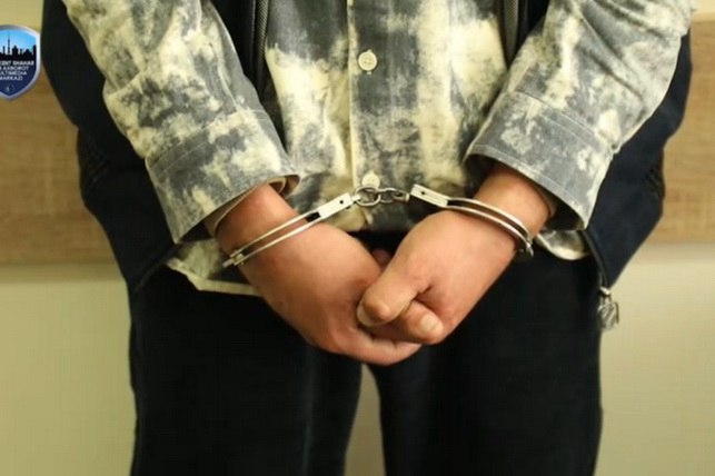 В Ташкенте задержаны налоговые инспекторы за вымогательство 10 млн сумов В Ташкенте в ходе оперативного мероприятия сотрудники Главного управления Государственной службы безопасности и Департамента по борьбе с экономическими преступлениями задержали двух инспекторов налоговой службы Алмазорского района за вымогательство денежных средств English O zbek tilida Ўзбек тилида На русском iOS Android