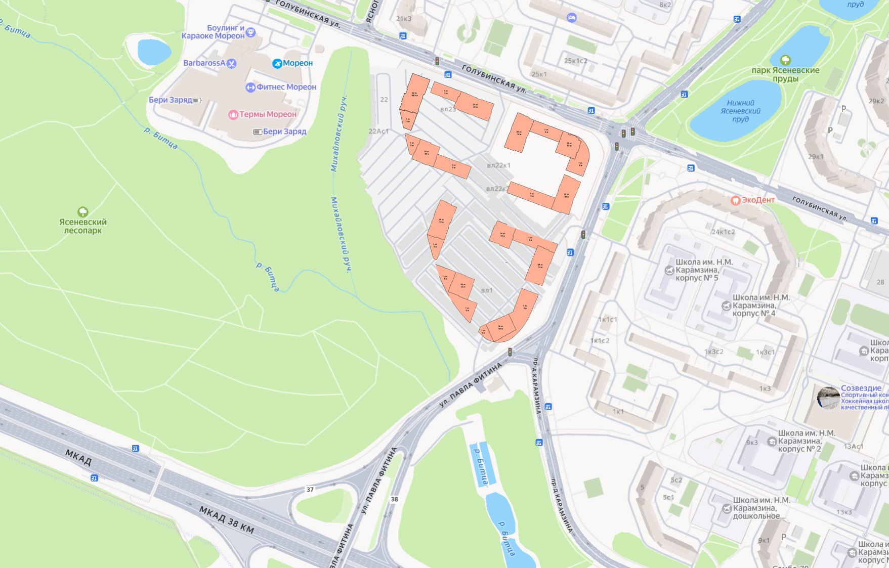 ПИК возведет жилой район по программе реновации на Голубинской улице в Ясенево Комплекс будет состоять из трех кварталов с многосекционными корпусами переменной этажности от 10 до 32 этажей Площадь нового района составит порядка 263 000 м² Строительство будет осуществляться в рамках программы реновации на месте гаражных кооперативов расположенных на пересечении Голубинской улицы и проезда Карамзина Фонд реновации заключил с ПИК контракт на 35 млрд рублей а завершить работы планируют к осени 2029 года Первоначально этот участок площадью 9 2 гектара планировала застроить Capital Group в рамках программы КРТ но позже городские власти приняли решение передать его Фонду реновации Поскольку в Ясенево не осталось домов входивших в программу реновации большинство квартир вероятно будут проданы Кроме того в районе планируется застроить еще пять гаражных кооперативов в рамках реновации stroi news