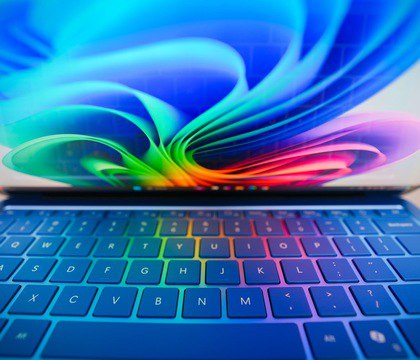Доля Windows 11 на рынке ОС резко упала на 4 5 пользователи возвращаются на Windows 10 Statcounter Специалисты аналитической компании Statcounter опубликовали отчет с данными о рыночной доле различных версий операционной системы Windows на глобальном рынке в августе 2025 года Если верить их данным за прошедший месяц рыночная доля Windows 11 внезапно снизилась почти на 4 5