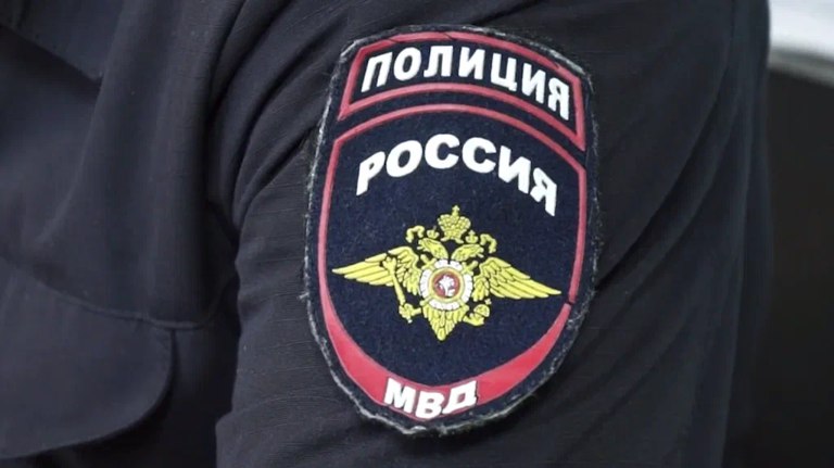 В Брянске двое уголовников украли в магазине колбасу на 3 500 рублей   guberniya tv proisshestviya 321015 Добычу они сбыли с рук неизвестным ƃℾ подписаться прислать новость