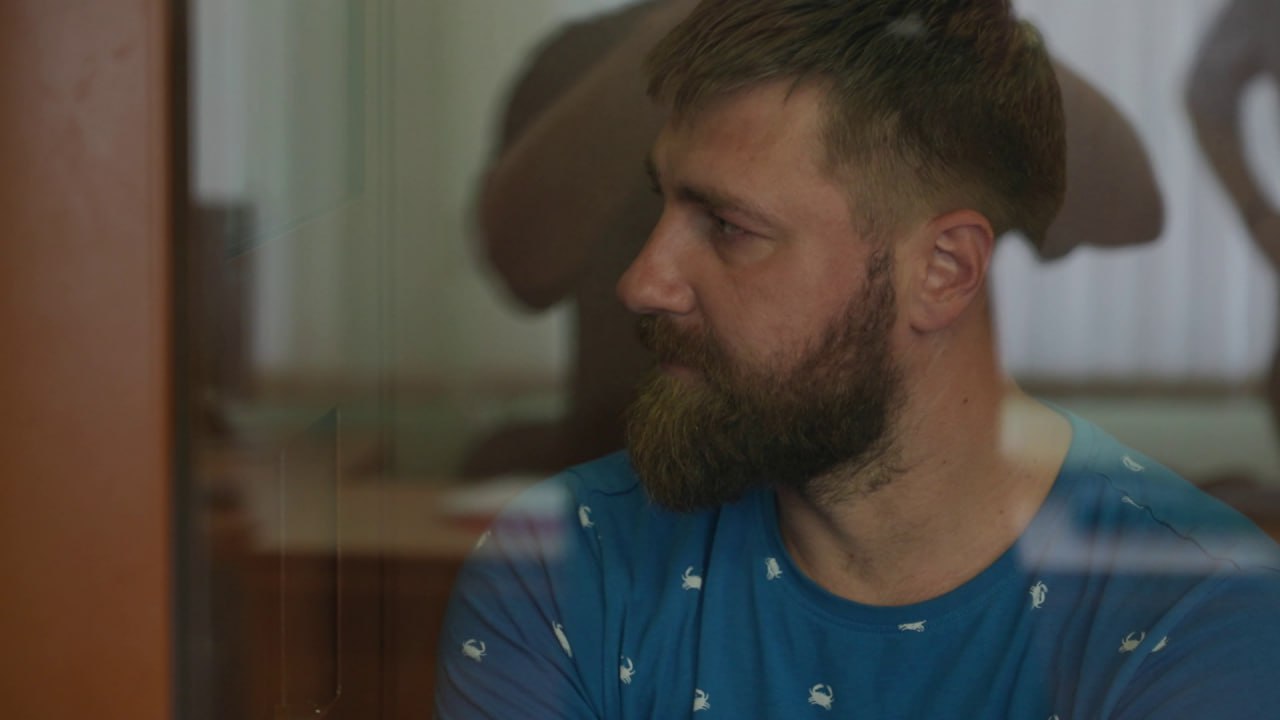  Бастрыкин потребовал возбудить дело в отношении судьи Арбитражного суда Воронежской области Светланы Мальцевой Глава СКР требует возбудить дело о получении взятки в крупном размере. Максимальное наказание по этой статье – до 15 лет лишения свободы. Вероятно, интерес к Мальцевой связан с уголовным делом в отношении арбитражного управляющего Владимира Коликова. Его обвиняют в даче взятки в размере 250 тыс. рублей сотруднику Арбитражного суда. Коликов вёл дела по банкротству на несколько миллиардов рублей. Дача взятки, вероятно, связана с банкротством организации, отвечающей за работу кафе узбекской кухни на въезде в Воронеж. Коликов также помогал в процессе банкротства нескольких логистических компаний, организации «Дизайн Групп», сети магазинов «Алкотерра», строительной компании «Магистраль», консалтинговой фирмы, а также нескольким воронежским бизнесменам.