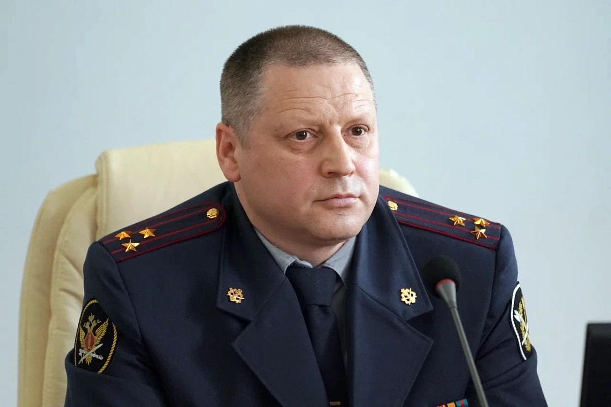 В Калининградской области представили нового начальника УФСИН Им стал Дмитрий Пестов — бывший первый замначальника УФСИН по Рязанской области. В уголовно-исполнительной системе с 1999 года, начинал службу с должности младшего инспектора группы надзора отдела безопасности. Имеет большой опыт в руководящих должностях. Губернатор Алексей Беспрозванных поздравил Дмитрия Пестова с назначением, пожелал успехов на службе и выразил уверенность в дальнейшем эффективном взаимодействии с УФСИН. Фото: правительство Калининградской области КАСКАД Прислать новоcть
