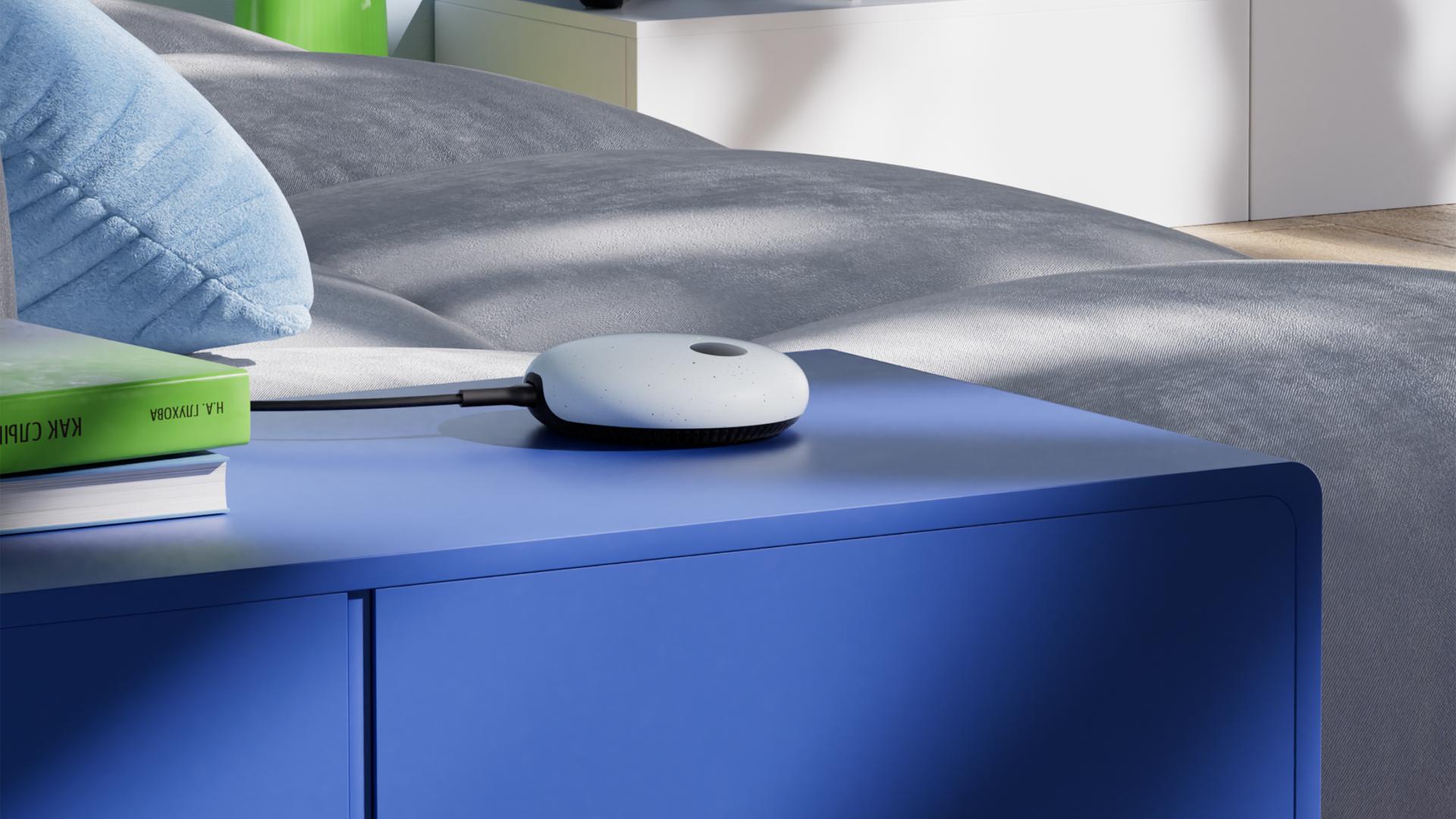 Bluetooth аудиосистемы теперь могут поумнеть со SberBoom Micro SberDevices представила SberBoom Micro небольшое устройство которое можно подключить к Bluetooth аудиосистеме чтобы та получила ИИ и функции Sber Дополнительно устройство может управлять устройствами умного дома а также оно совместимо с ТВ от Sber чтобы ими можно было пользоваться без пульта Цена 2990 рублей rozetked me news 41469