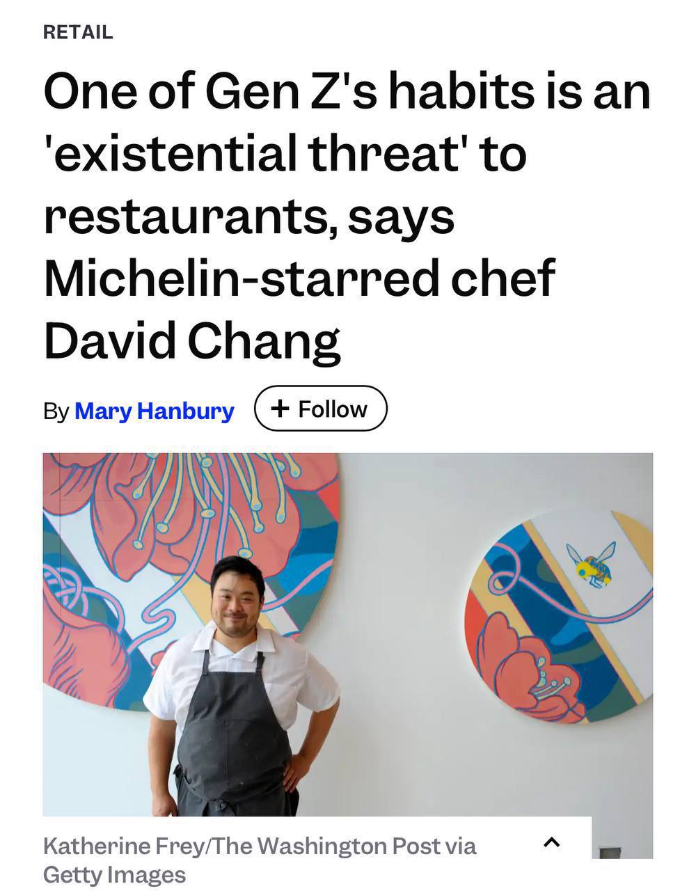 Рестораторы в Америке тоже забили тревогу но уже из за зумеров Молодёжь просто отказывается пить алкоголь и для индустрии это оказалось куда страшнее чем все санкции и инфляция вместе взятые Мишленовский шеф Дэвид Чанг говорит прямо падение продаж напитков на 18 это экзистенциальная угроза для ресторанов где до 30 выручки всегда приходилось именно на бар Тренд подтверждают и опросы доля молодых которые вообще не пьют алкоголь за два года выросла на 9 Зумеры стали заботится о здоровье и полностью изменили отношение к отдыху Вместо баров молодые выбирают трезвые вечеринки или уютные семейные посиделки Сколько ещё вам нужно историй чтобы понять что стереотипы о зумерах это всего лишь стереотипы Точка роста