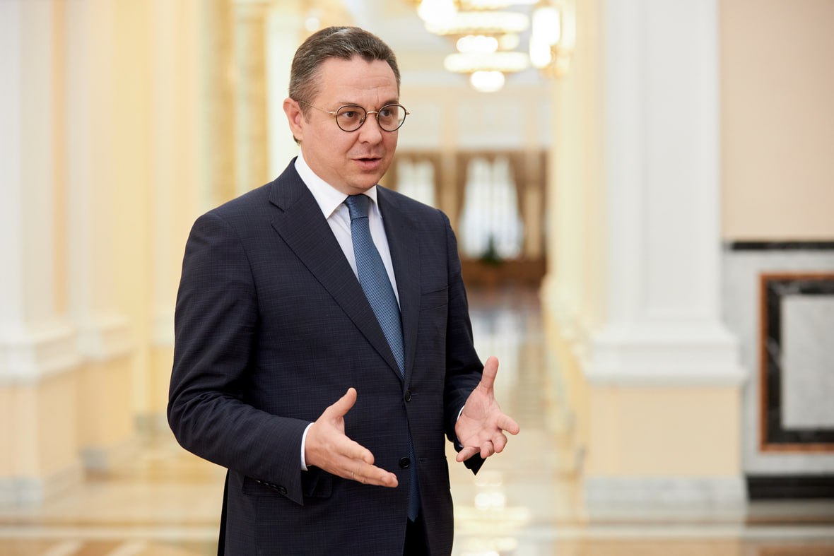 Кирилл Тремасов советник главы ЦБ Доходы населения продолжают расти высокими темпами в 2025 году средняя зарплата в стране увеличилась примерно на 15 Динамика депозитов остаётся положительной оттока средств нет люди продолжают активно размещать деньги на вкладах Экономика Сайт Бот Invest Era