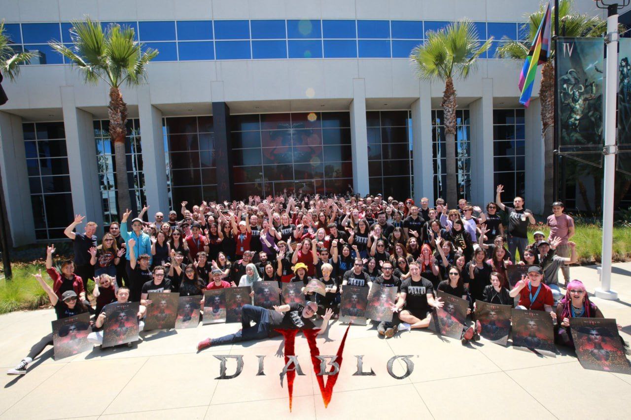 Род Фергюссон  в центре  уходит из Blizzard. Он руководил направлением Diablo с анонса Diablo IV. Ветеран серии Gears of War уходит без анонса причины, как будто в никуда.