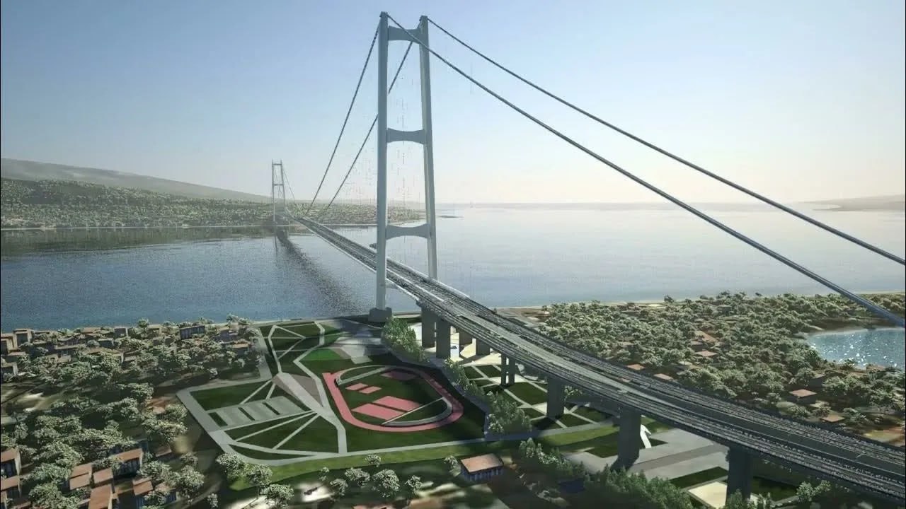 Италия планирует использовать оборонный бюджет для строительства моста на Сицилию  Италия, имеющая одни из самых низких военных расходов в НАТО, планирует включить строительство самого длинного в мире моста через Мессинский пролив до Сицилии в оборонные расходы, которые должны составить 5% от ВВП.  Власти считают, что мост имеет стратегическое значение для национальной и международной безопасности, облегчая перемещение войск.