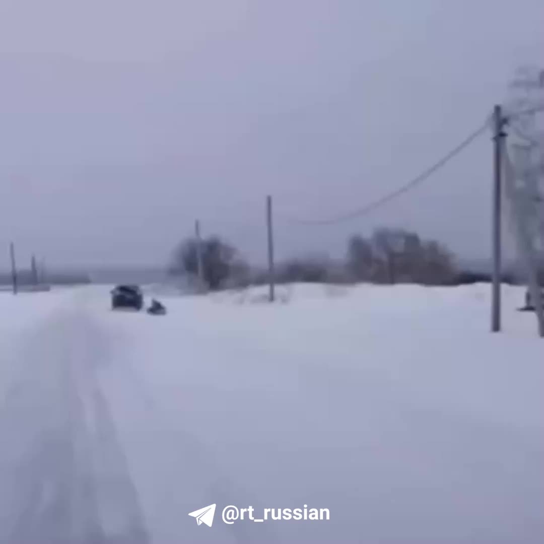 В Алтайском крае разыскивают водителя, катавшего детей на тюбингах